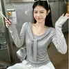 Camiseta de manga larga con cuello redondo y diseño de dos piezas con lazo, estilo dulce para mujer, nuevo estilo de otoño para ir al trabajo, top elegante de bloques de color a rayas, moderno