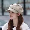 Chapéu octogonal fofo estilo japonês com orelhas de gato de desenho animado para mulheres, doce e versátil para primavera e outono, adequado para cabeças grandes, faz o rosto parecer menor