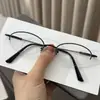 Gafas Pequeñas Ovaladas de Media Montura Estilo Otaku, Lisas, Ultraligeras para Mujer, Aptas para Lentes Graduados de Alta Potencia, Diseño Minimalista