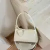 Bolso para mujer diseño de nicho sentido del diseño bolso francés de axila otoño e invierno bolso de mano de un solo hombro de alta gama versátil lujo ligero de moda estilo mujer