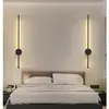 Lámpara de Pared Inalámbrica LED Alimentada por Batería Recargable para Dormitorio, Sala de Estar, Baño, Lámpara de Pared Giratoria Regulable Fábrica