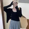 Conjunto de top de duas peças com suspensório de renda, novo estilo outono 2026, doce e elegante, conjunto de malha de estilo simples