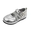 Sapatos Mary Jane retrô de princesa da moda para crianças, nova coleção primavera/outono 2026, com fechos de velcro e detalhes de fivela, sapatos de couro com sola macia para meninas