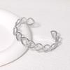 Pulsera de acero de titanio con forma de corazón de amor transfronterizo que no se desvanece, estilo dulce ins, pulsera simple abierta de acero inoxidable al por mayor