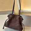 Bolsa tote de couro bovino genuíno de camada superior para mulheres, bolsa de ombro e transversal de grande capacidade para o dia a dia, bolsa tipo balde versátil de uso duplo