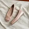 Fivela Quadrada Aumento de Altura 5cm Couro Patente Macio Elegante Boca Rasa Feminino Slip-On Bico Redondo Estilo Francês Desejo Puro Sapatos de Commuter Moda