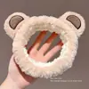 Tiara fofa de pelúcia com orelhas de urso e laço para mulheres, novo estilo 2026, projetada especificamente para lavar o rosto e aplicar máscaras faciais