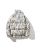 Casaco de Algodão Tendência Estilo Hong Kong com Veludo Cotelê e Estampa de Letras Jaqueta Puffer de Inverno Ampla Jaqueta de Algodão Grande do Nordeste