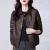 2026 Nova Jaqueta de Couro Feminina Casual Estilosa Mais Vendida Estilo Curto Jaqueta de Mãe Jaqueta de Couro Haining Meia-idade e Idosos
