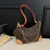Comércio Exterior Transfronteiriço Clássico Estampado Retro Grande Capacidade Bolsa para o Dia a Dia Versátil Bolsa de Ombro Transversal Bolsa de Meia-Lua com Estampa de Jumento para Presbiopia