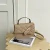 2026 Nova Bolsa de Ombro Tendência Moda Transversal Feminina Outono Design de Nicho Alta Aparência Pequena Bolsa Quadrada para Mulheres