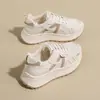 Sapatos de Viagem 2026 Outono Novo Respiráveis Versáteis Malha Tênis Esportivos Feminino Leve Casual Sapatos Brancos Solado Macio Antiderrapante