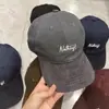 Gorra de Béisbol Versátil de Pana Patchwork Adelgazante Rejuvenecedora para Mujer Otoño e Invierno Casual Personalidad Bordado de Letras de Pareja Gorra de Pato