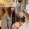 Gorro de Punto Hueco Hecho a Mano para Mujer Otoño 2026, Gorro de Punto Elegante que Hace que la Cara Parezca Más Pequeña, Gorro para Clima Frío
