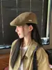 Chapéu com Aplicação de Letra para Outono e Inverno 2025 Chapéu de Aba Feminino Estilo Japonês Literário Retrô Versátil Boné com Aba Boina Elegante