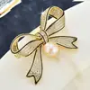 Broche de Lazo Personalizado, Pin de Perla de Moda de Alta Gama para Traje de Mujer, Broche Pin de Fijación para Ropa al por Mayor