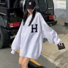 Moletom casual coreano de comprimento médio com bordado de letra para mulheres, outono elegante, gola redonda folgada, top que rejuvenesce