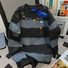 Nova Blusa de Moletom com Estampa Floral de Design Americano, Gola Redonda para Mulheres no Outono e Inverno, Estilo Fino, Roupas Personalizadas Tie-Dye Relaxadas