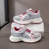 Novo Modelo Primavera 2026 Sapatos Esportivos Infantis, Sapatos de Malha Primavera e Outono para Estudantes, Tênis Casuais de Corrida para Meninos e Meninas, Sapatos para Crianças Maiores