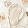 Calcetines de encaje blancos, calcetines cortos de malla finos y transpirables para mujer de verano, calcetines cortos antibacterianos de verano estilo ballet, al por mayor
