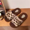 Zapatillas de Algodón Lindas de Dibujos Animados Otoño Invierno para Mujer, de Casa, Antideslizantes, Moda Celebridad de Internet 2026, Zapatillas de Piel con Estampado de Leopardo, Pueden Usarse en Exteriores