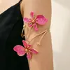 Pulsera Cruzada Europea y Americana de Nueva Aleación con Pedrería de Trébol de Cinco Hojas Set de Tres Piezas Brazalete Geométrico Simple de Superficie Lisa Joyería para Mujer