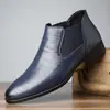 Amazon AliExpress Más Vendidos Transfronterizos Tallas Grandes Primavera Otoño Botas de Cuero Británicas de Punta Fina En Stock Al por Mayor Botas Martin para Hombre Y25