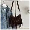 Bolsa Tendência com Franjas para Mulheres 2026 Nova Moda Elegante Bolsa de Ombro com Personalidade e Elegância para Trabalho e Uso Casual Bolsa Transversal para Mulheres