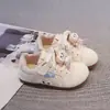 Zapatillas Deportivas Casuales para Niñas 2026 Nuevo Otoño Versátiles para Niños Zapatos de Entrenamiento Alemanes Suela Suave y Transpirable Zapatillas Casuales para Estudiantes