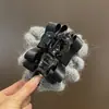 Pinzas para el pelo de tiburón serie gris Otoño e Invierno, Accesorios para el pelo elegantes y de moda para niñas, Pinzas para el pelo premium para la parte trasera de la cabeza
