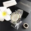 Reloj personalizado M time-running moda 2020 Diamante nuevo reloj de comercio exterior tendencia Reloj de mujer al por mayor