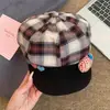 Gorra de repartidor japonesa linda estilo coreano para mujer, nuevo modelo de principios de otoño, decoración para estudiantes, combinada con gorra octagonal a cuadros
