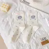 Calcetines dulces de oso estilo japonés para otoño e invierno para mujer, calcetines de encaje a media pantorrilla estilo universitario, calcetines casuales versátiles lindos de dibujos animados para mujer