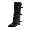 Novas botas femininas de salto alto longas para mulheres baixinhas, com saltos grossos e design afunilado over-the-knee, botas de couro fashion de cano alto de nicho