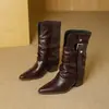 Botas de cano médio Botas de cavaleiro Botas femininas Novo estilo outono e inverno Franzidas Bico arredondado Salto fino Botas de salto alto Salto grosso Botas de calça Feminino
