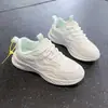 Zapatos deportivos para mujer de estilo nuevo, transfronterizos, para primavera y verano, blancos, ligeros, suela suave, absorción de impactos, casuales, para correr