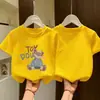 Verão de 2026 Nova Roupa Infantil Fofa para Meninas Versátil Casual Estampa de Padrão Top 100% Algodão Moda Camiseta de Manga Curta