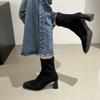 Botas Finas de Camurça Retro com Salto Grosso Botas Curtas Pequenas Calçados Femininos 2025 Novo Outono Versátil Estilo Coreano Botas de Cano Curto Pequenas