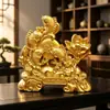Atacado de FábricaMúltiplos Estilos Peixe Koi Ano Após Ano Peixe Dragão Dourado Casa Escritório Atrair Riqueza Desktop Ornamentos de Liga