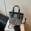 Bolsa de Mão/Ombro/Transversal de Balde Elegante Tendência Outono 2026 Versátil Fashion Estilosa Simples Casual