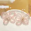 Estilo Pastoral Flor de Pérola Fofa Seda Torcida Cristal Borboleta DIY Feito à Mão Clipe Lateral Acessórios de Cabelo Adorno de Cabeça Sapatos Acessórios de Flor