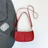 Bolso de Hombro con Remaches para Mujer Moda Otoño 2026, Bolso Nuevo Simple Retro de Media Luna, Bolso Cruzado Texturizado de Moda