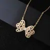 Collar de Mariposa Hueco de Lujo Ligero con Incrustaciones Completas de Diamante, Cadena para Clavícula de Gama Alta de Nicho, Artículo Popular de Celebridades de Internet, Joyería Versátil al por Mayor