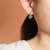 Yuebao Joias Jade Azul Água Prata Esterlina S925 Fivela de Segurança Ponto Quadrado Vazado Estilo Chinês Brincos de Prata Stud Fábrica