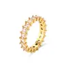 Anillo de Joyería Popular de Moda Ins Europea y Americana Personalizado con Borde Incrustado de Circonita Anillo de Acero Inoxidable Chapado en Oro de 18K con Circonita de Diamante Completo para Mujer