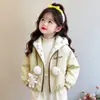 Chaqueta de Algodón Doble Cara de Invierno para Niñas 2026 Nueva Elegante Versátil Ropa de Algodón con Felpa para Niños Abrigo de Algodón para Niña Moderno