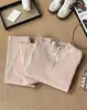 Top interior de encaje francés de cuello alto medio para mujer, suave y amigable con la piel, corte ajustado, artículo cálido para otoño e invierno