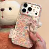 Conejo de Peluche Floral Adecuado para Funda de Teléfono Móvil Apple 17 16Promax Anticaídas 15Pro Cobertura Protectora Integral 13/14