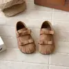 Zapatos de Frijol con Pezuña de Caballo Estilo Bosque Retro para Niñas Primavera y Otoño Nuevo Estilo Lazo Adhesivo Mágico Suela Suave Bebé Niña Versátil Zapatos Birkenstock