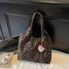Bolso Leopardo Super Caliente Bolso Tote de Moda de Gran Capacidad Bolso de Hombro de Moda Nuevo para Mujer Otoño e Invierno 2025